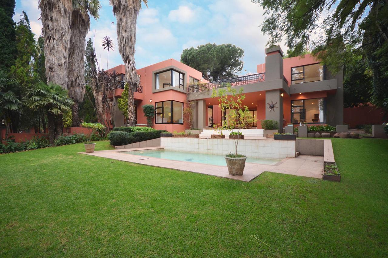 Chez Moe Hotel Germiston Exterior photo
