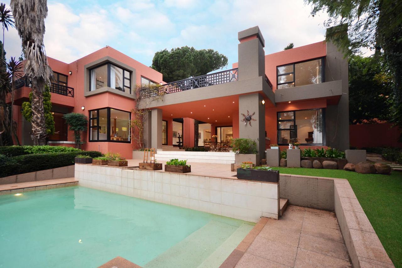 Chez Moe Hotel Germiston Exterior photo