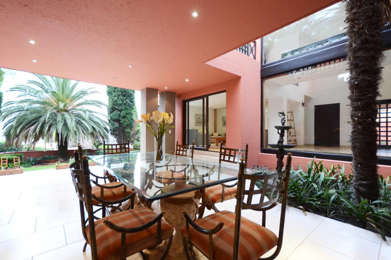 Chez Moe Hotel Germiston Exterior photo